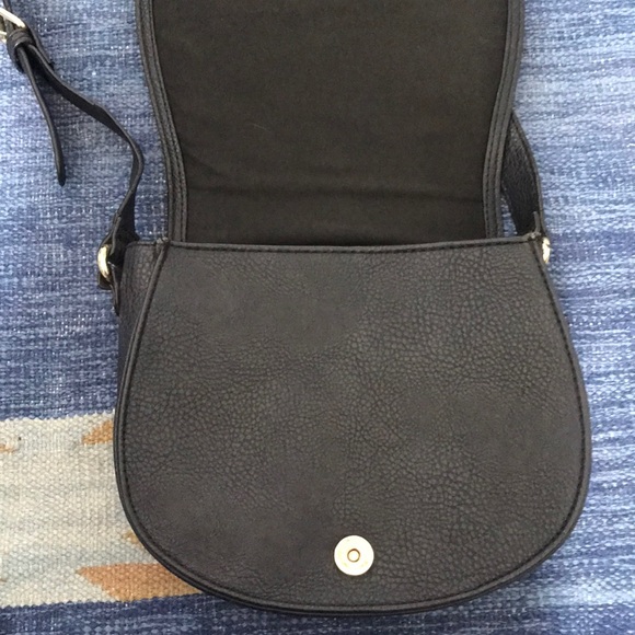 Neiman Marcus leather crossbody purse - Picture 4 of 5